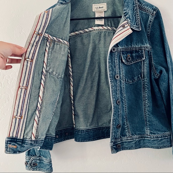 L.L. Bean Petite Women’s Denim Jacket Sz Medium Petite - Picture 6 of 8